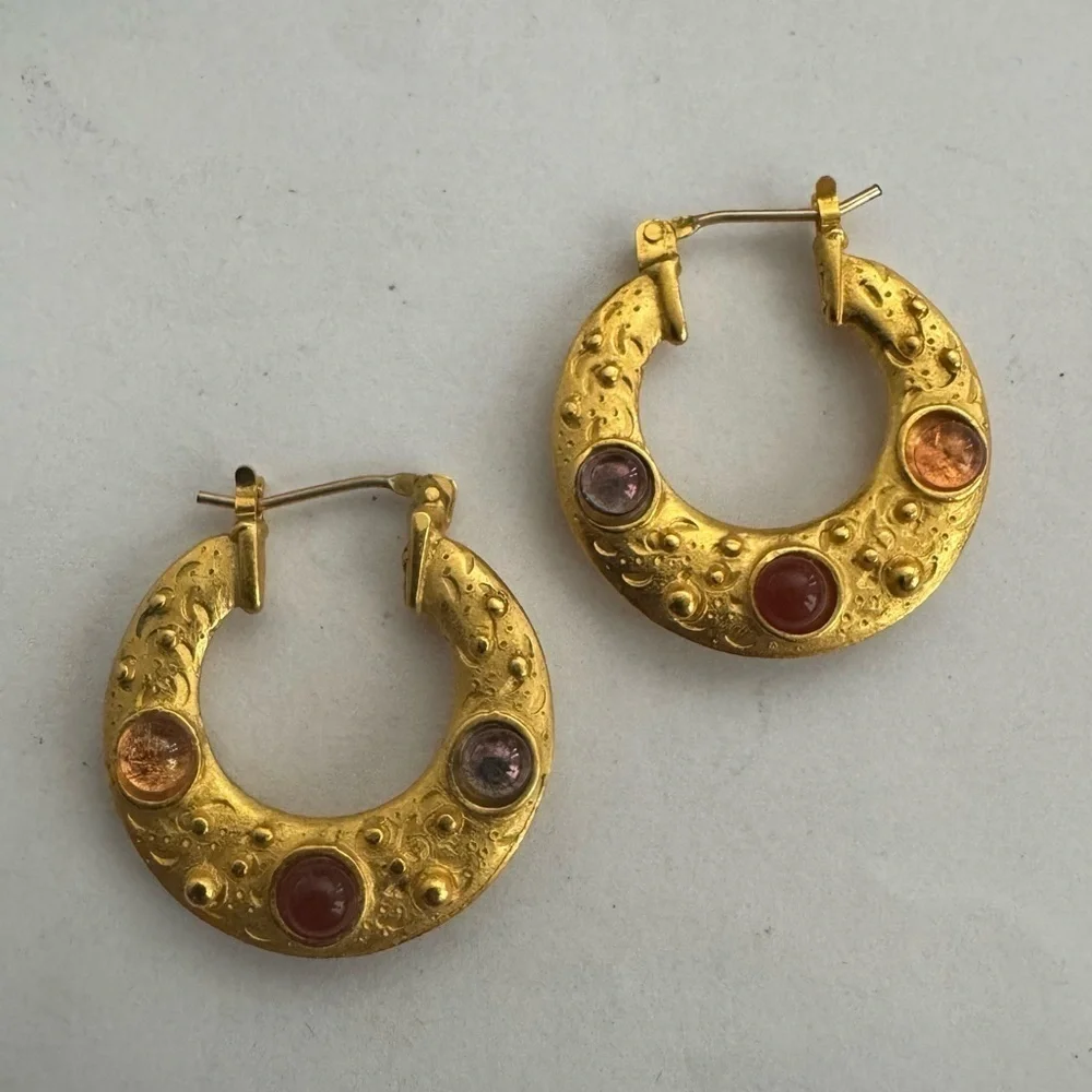 Cypriot Cabochon Hoop Earrings from The Met Museum - Picture 2 of 2
